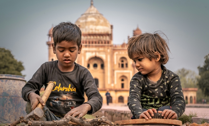 India poverty: 2