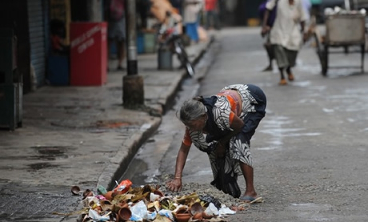 India in poverty