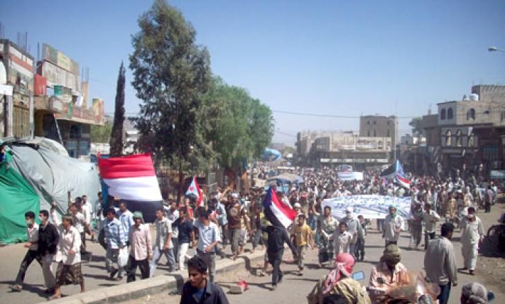 Protesters raising separatist flags
