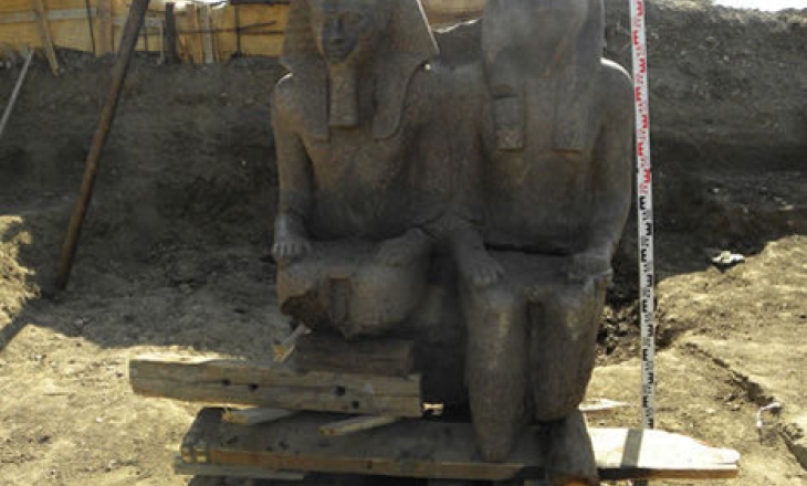 Statue of Amenhotep III