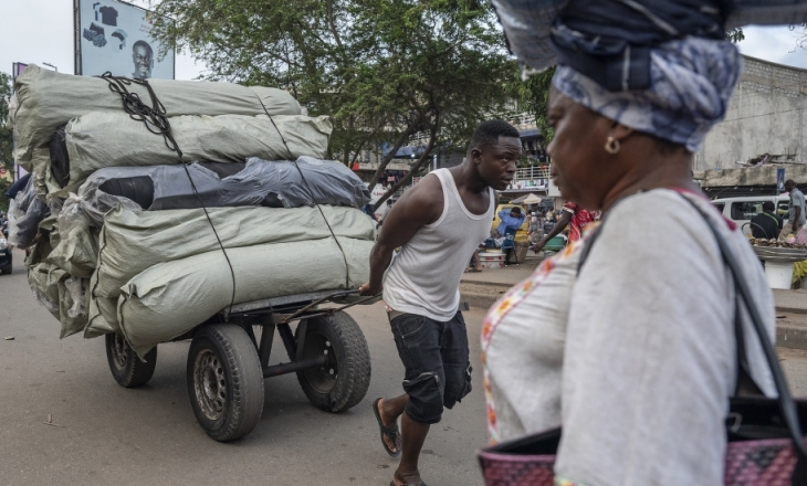 Second-hand clothing in Ghana